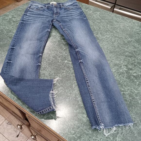 BKE Buckle Stella Jeans Womens 28 Distressed Denim Mid Rise Straight Frayed Leg - Picture 1 of 14